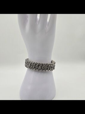 Vintage Lady Patricia Rhinestone Expansion Bracelet – Made in Japan